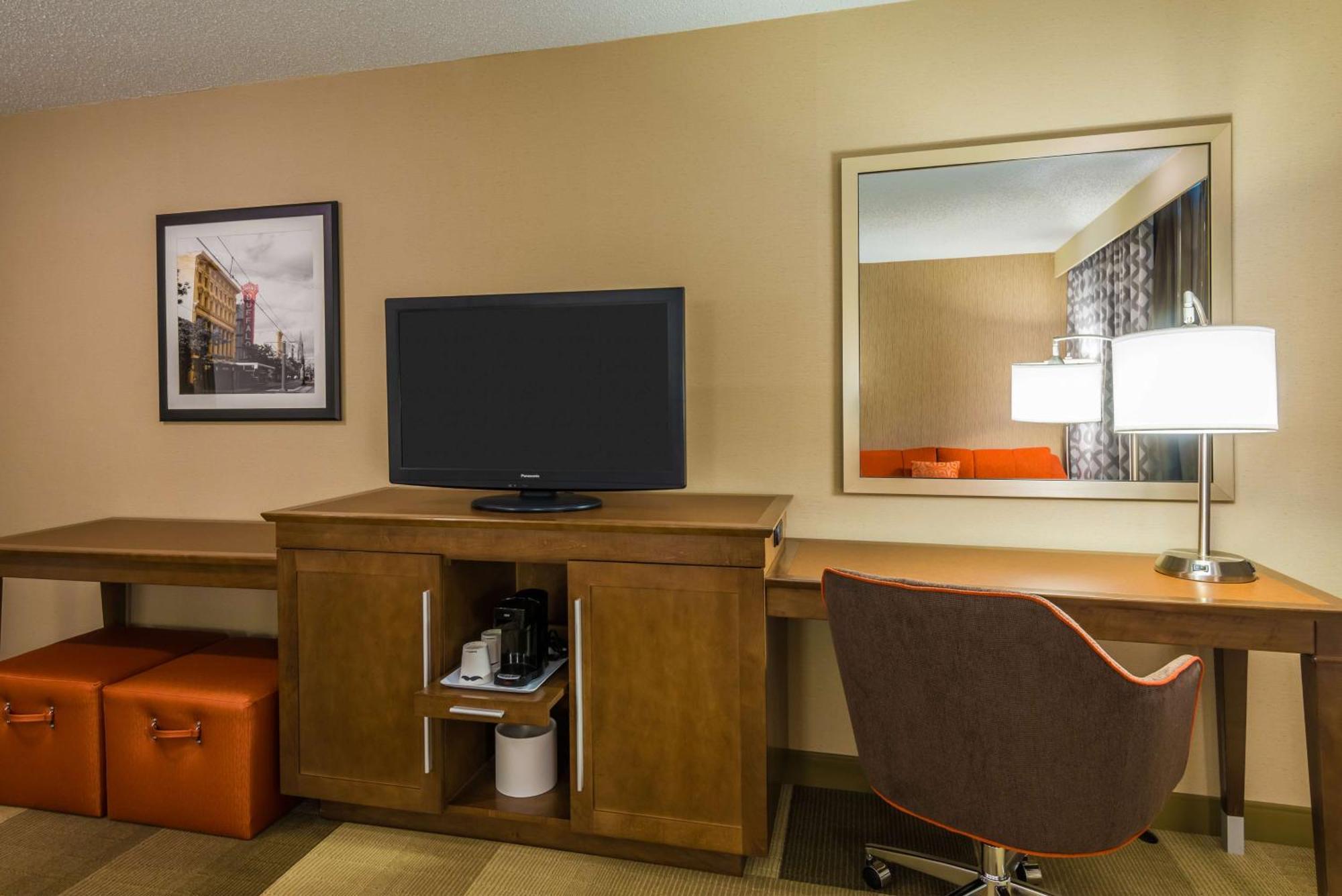 Hampton Inn Buffalo-Airport Galleria Mall Cheektowaga Exterior foto