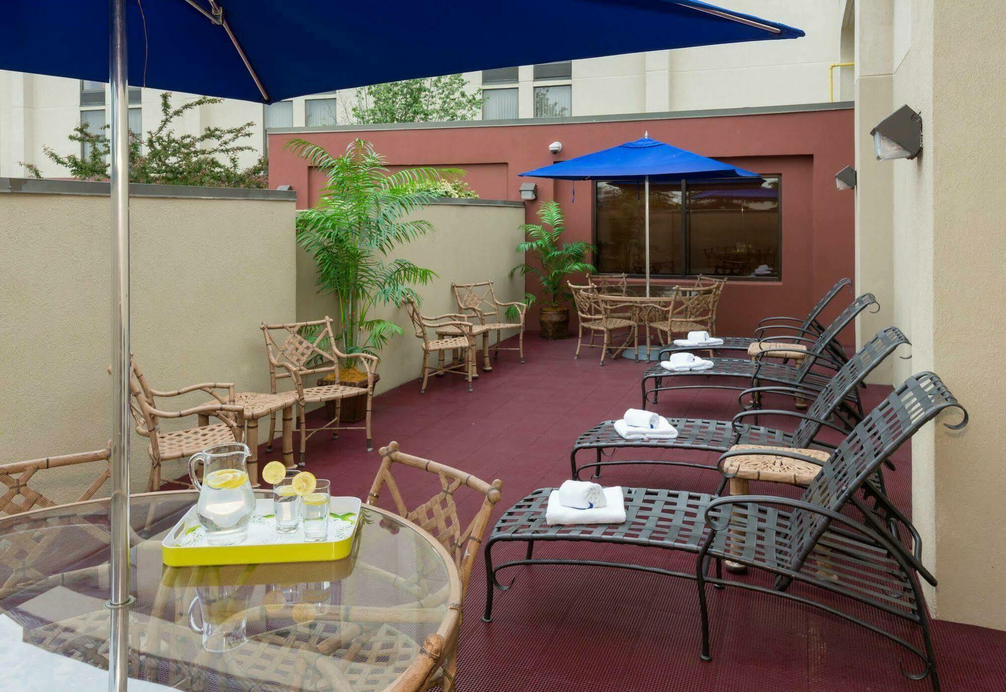 Hampton Inn Buffalo-Airport Galleria Mall Cheektowaga Exterior foto